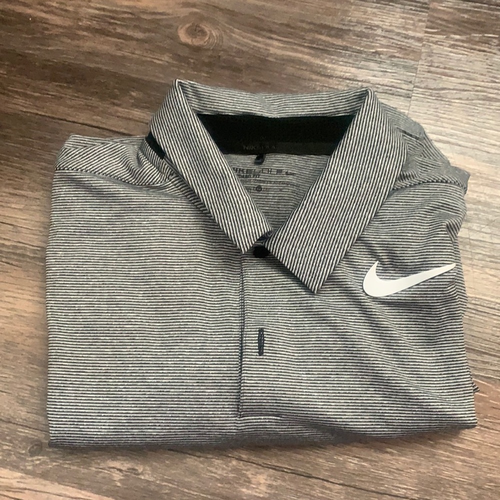 Euc Nike golf shirt / polo